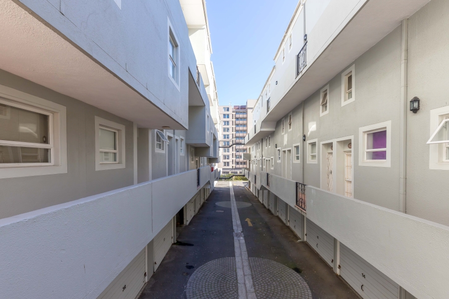 1 Bedroom Property for Sale in Milnerton Central Western Cape